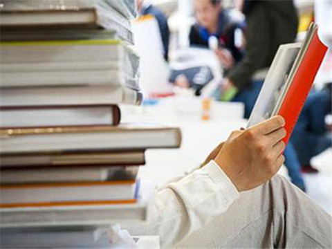 ﻿青海大学在职研究生论文答辩方法